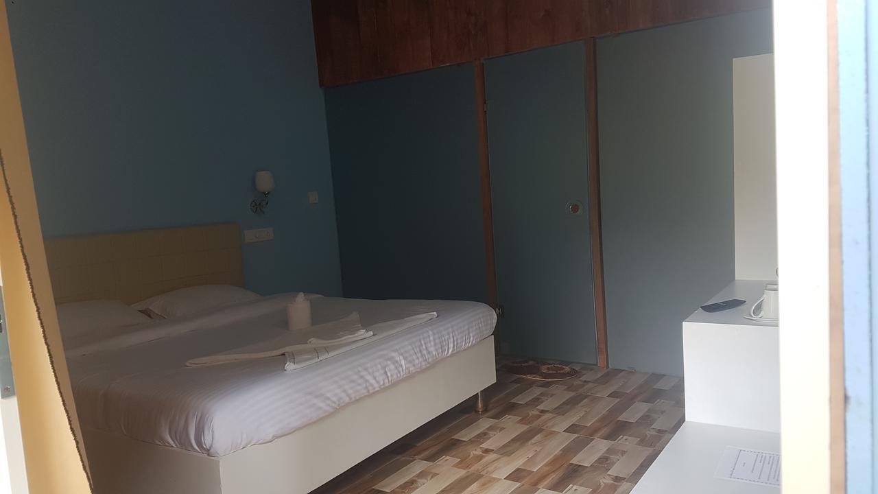 Albergue Curlies Zulu Land Anjuna Exterior foto