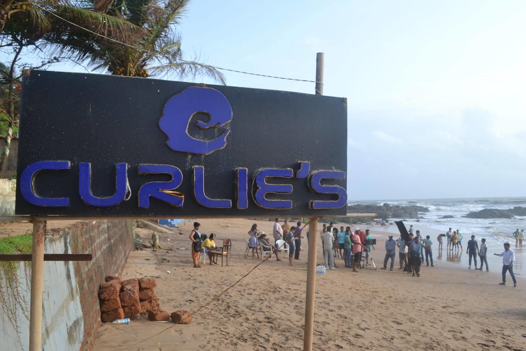 Albergue Curlies Zulu Land Anjuna Exterior foto