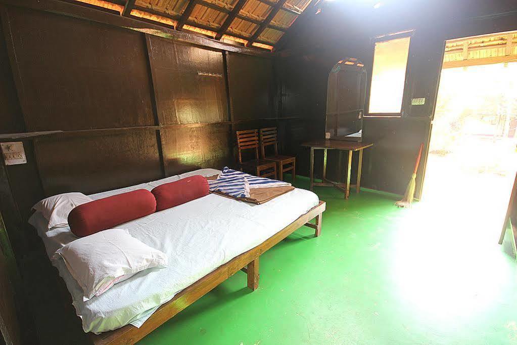Albergue Curlies Zulu Land Anjuna Exterior foto