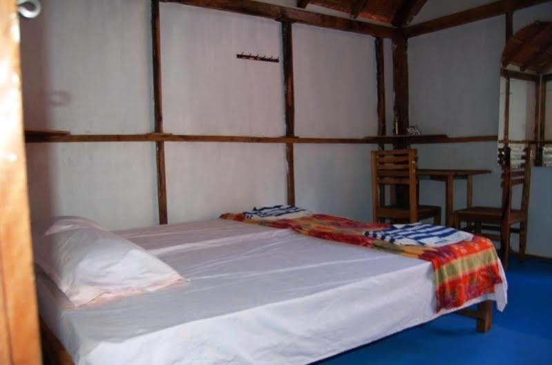 Albergue Curlies Zulu Land Anjuna Exterior foto